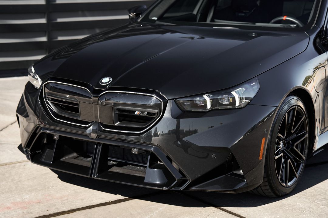 2025 BMW M5