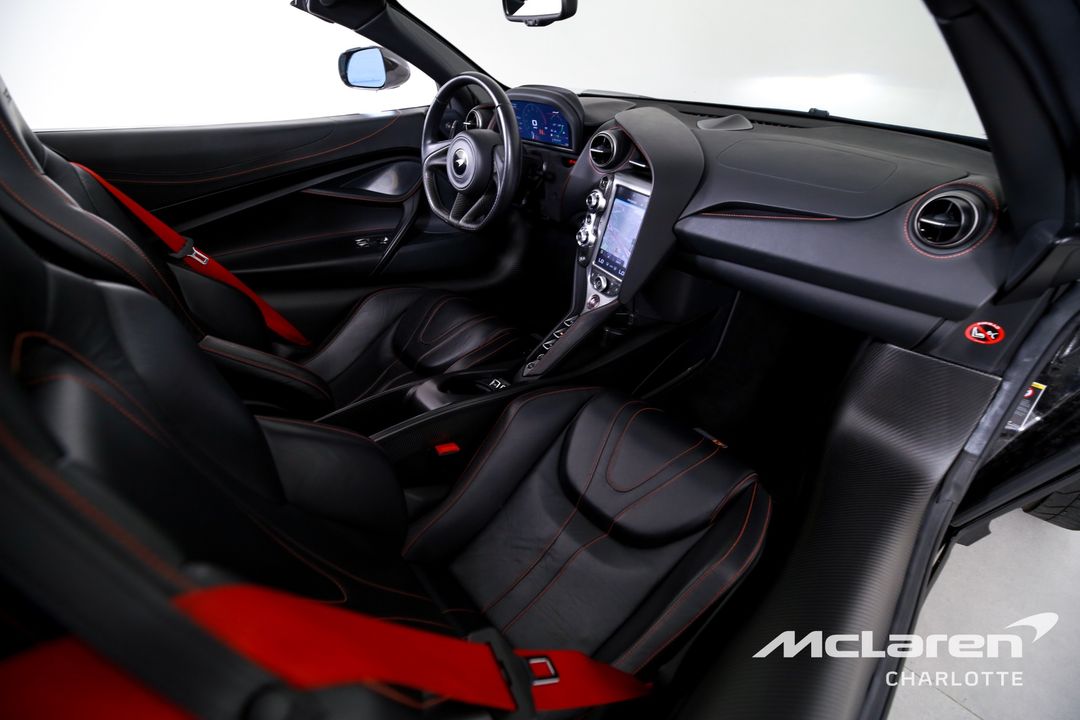 2022 McLaren 765LT Spider