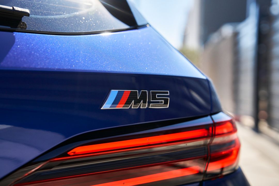 2025 BMW M5