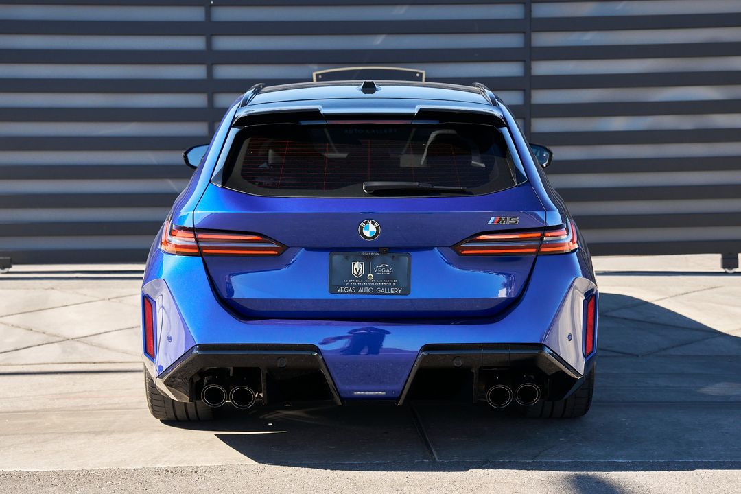 2025 BMW M5