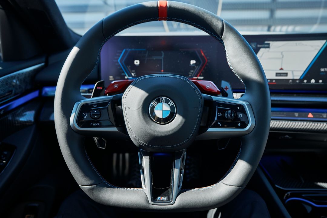 2025 BMW M5
