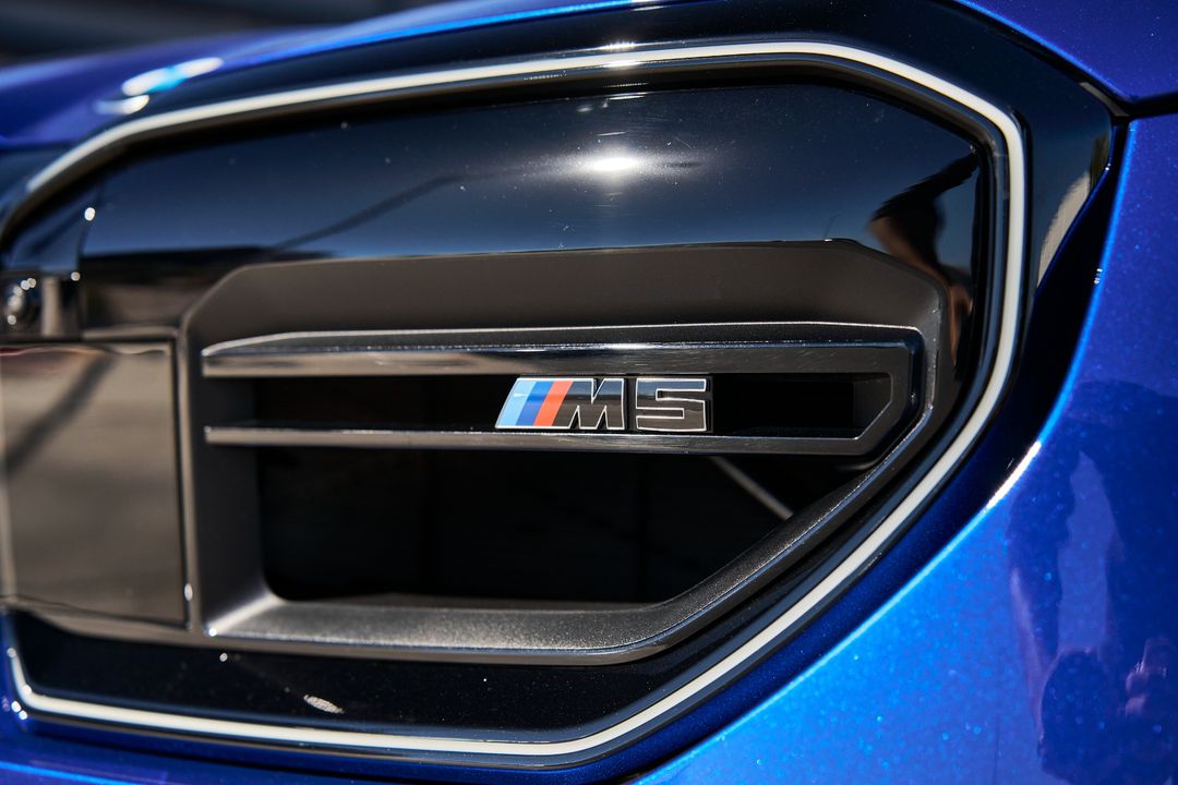 2025 BMW M5