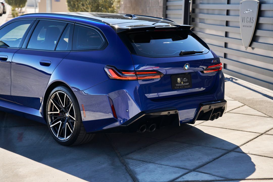 2025 BMW M5
