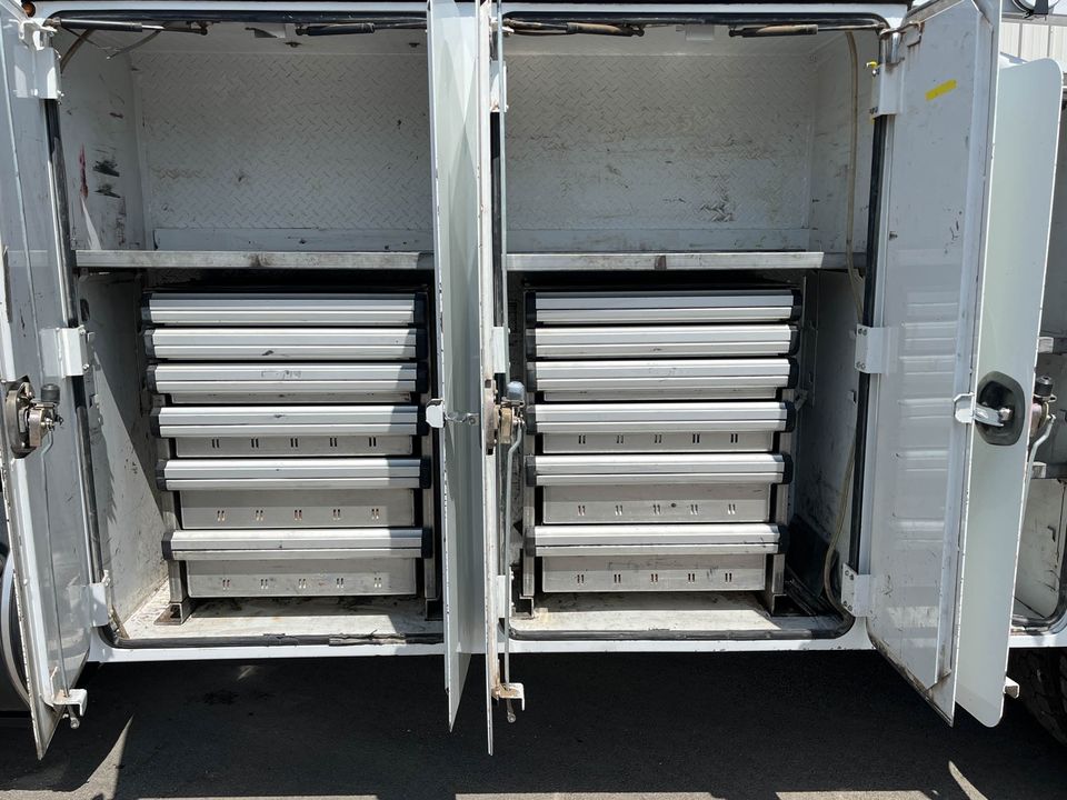 2015 Peterbilt 337 4x2 Service Truck