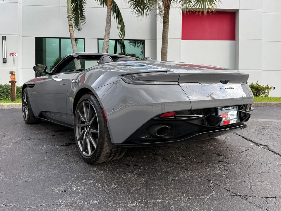 2021 Aston Martin DB11