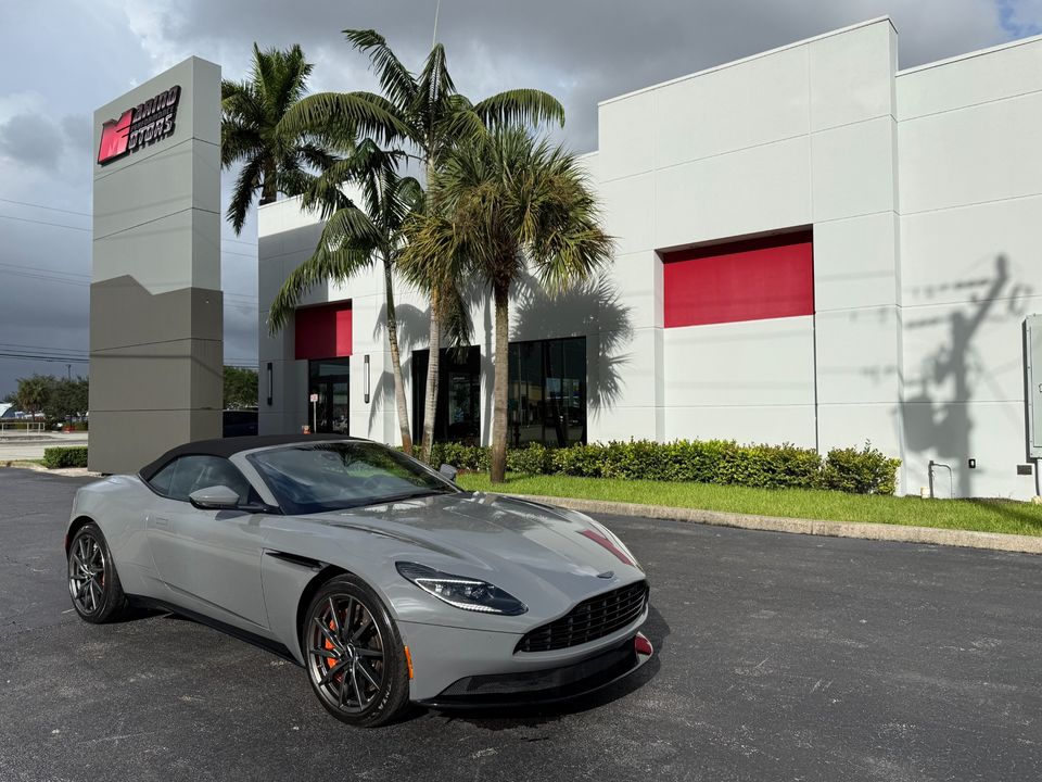 2021 Aston Martin DB11