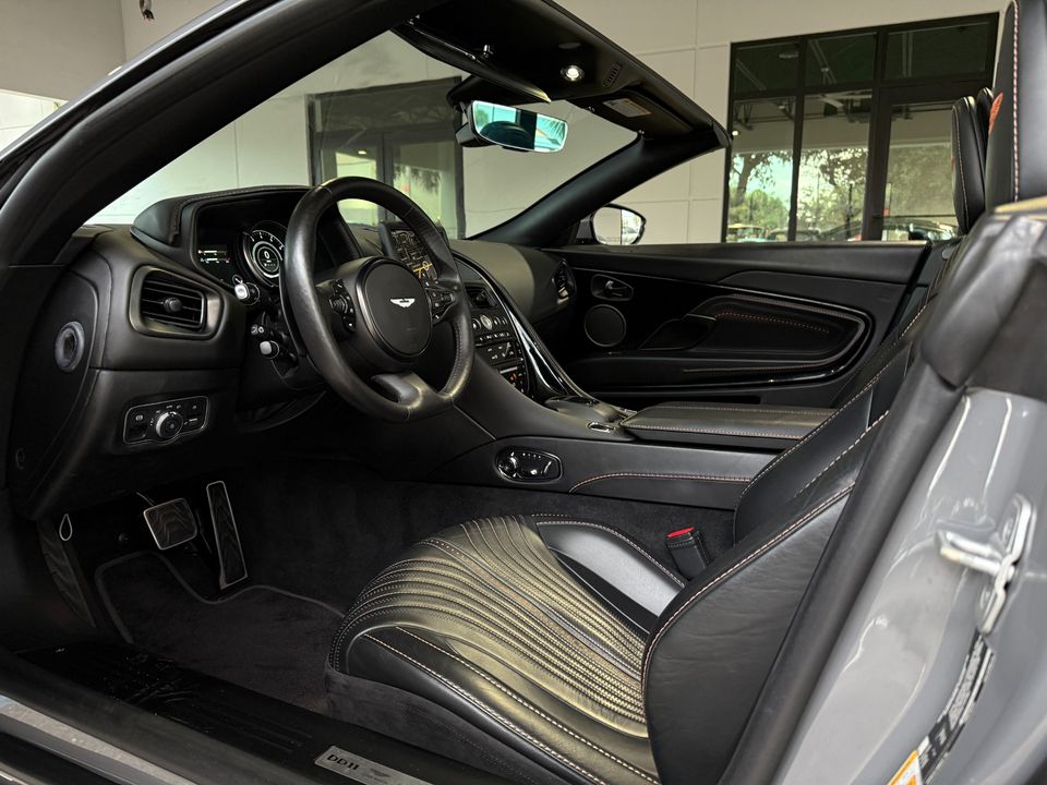2021 Aston Martin DB11