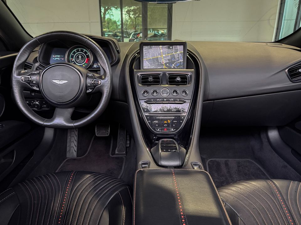 2021 Aston Martin DB11