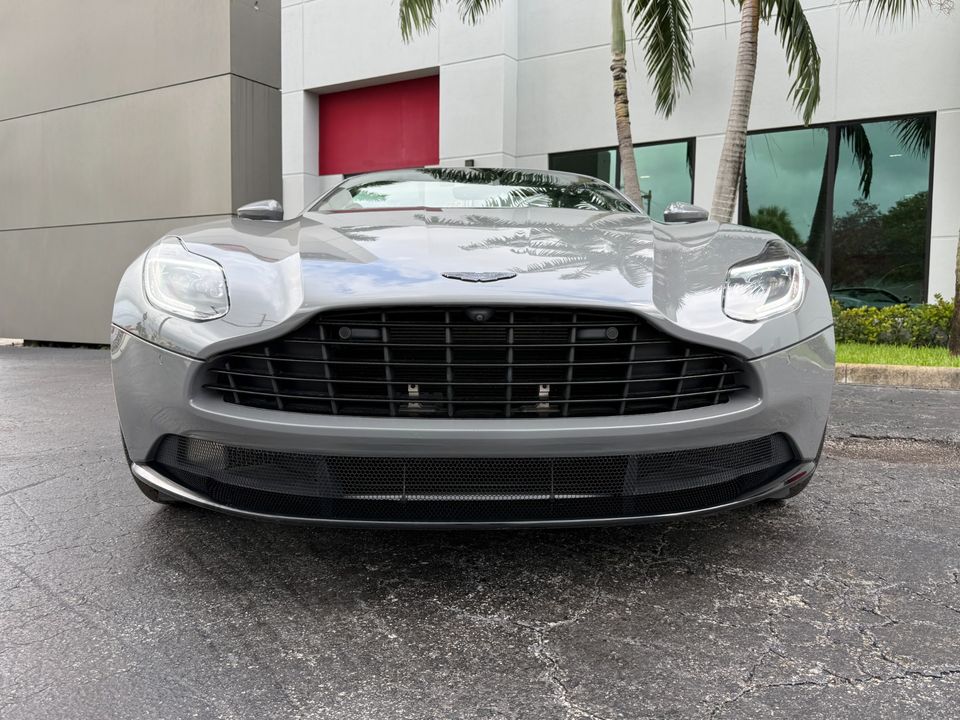 2021 Aston Martin DB11