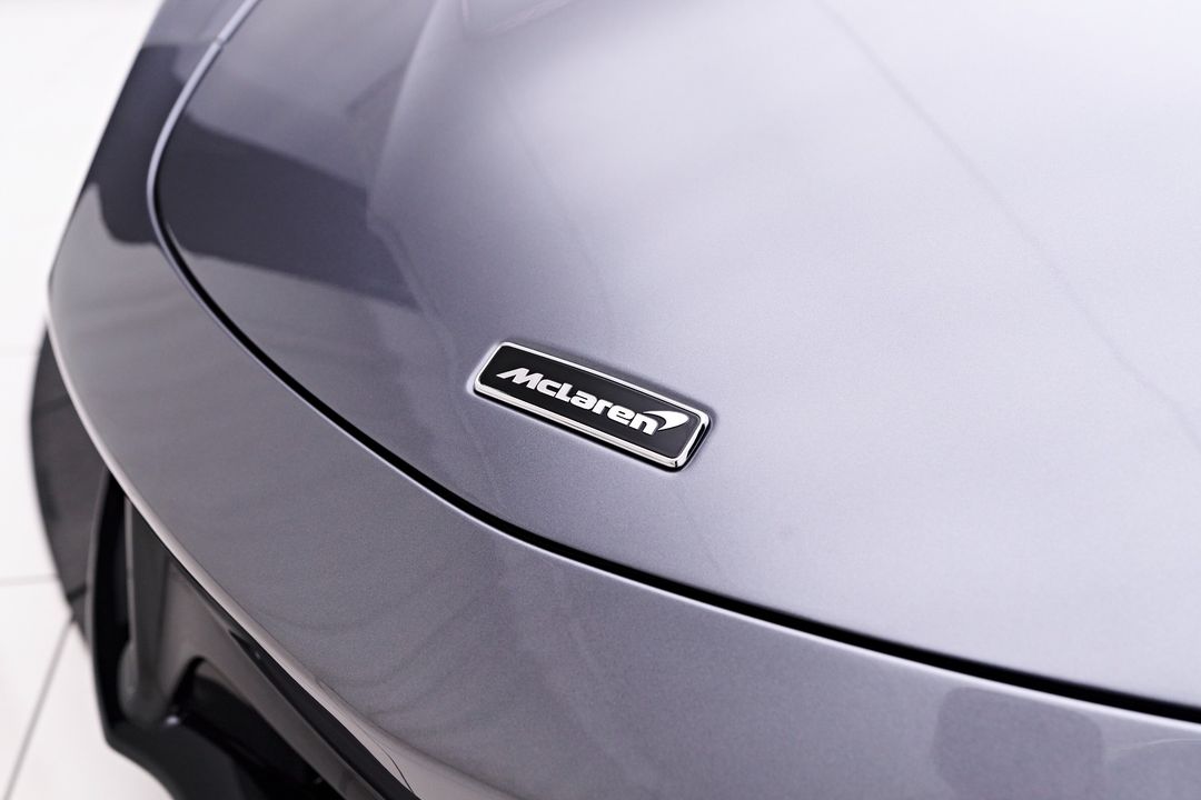 2023 McLaren Artura