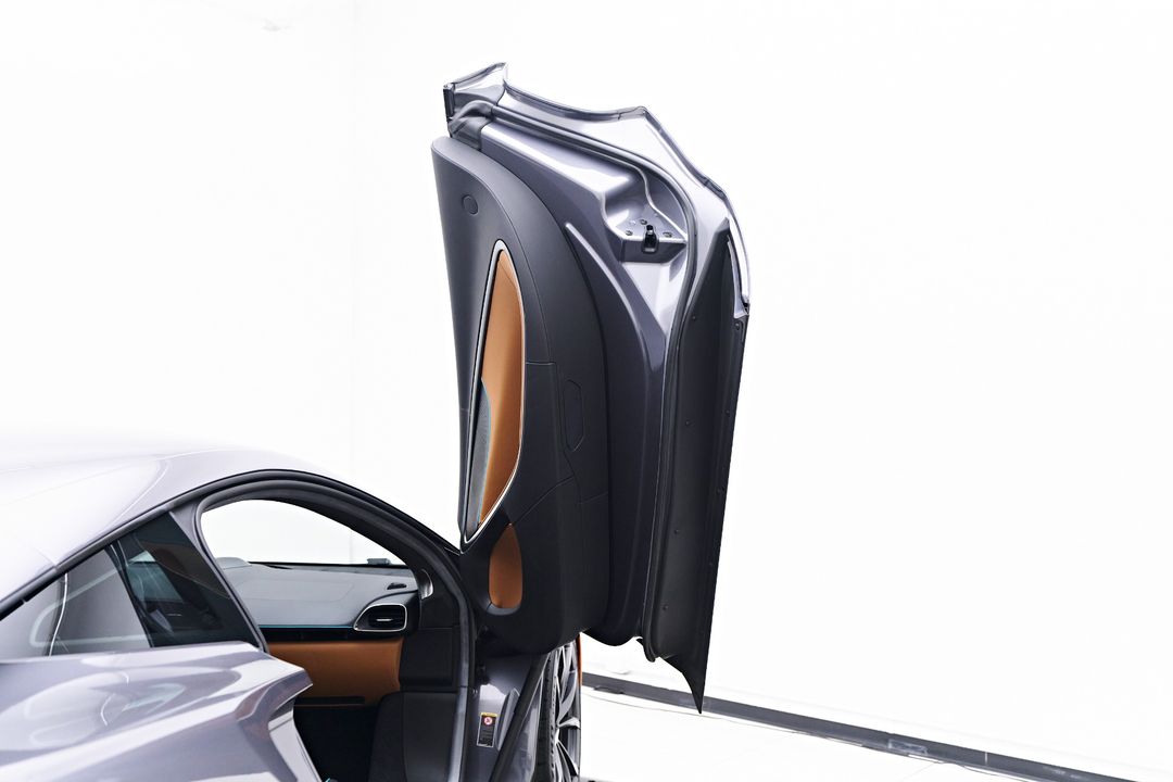 2023 McLaren Artura