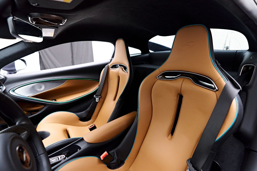 2023 McLaren Artura