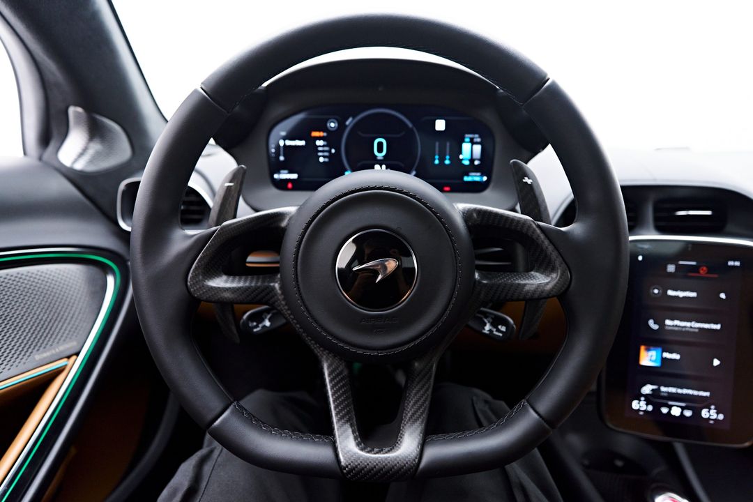 2023 McLaren Artura