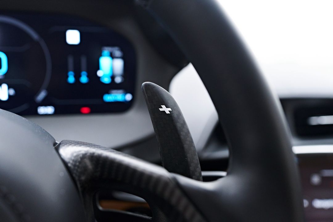 2023 McLaren Artura