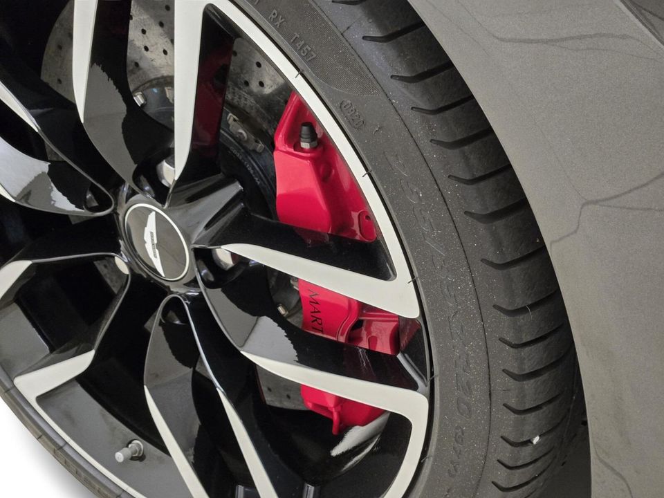 2015 Aston Martin Vanquish