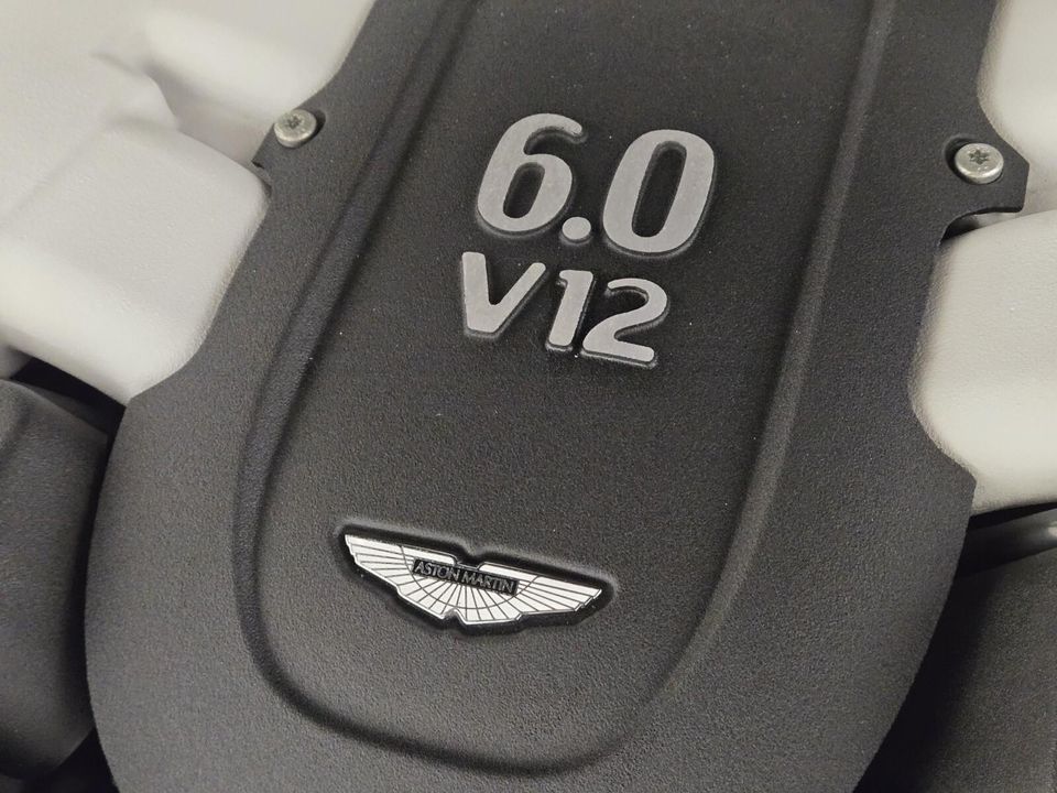 2015 Aston Martin Vanquish
