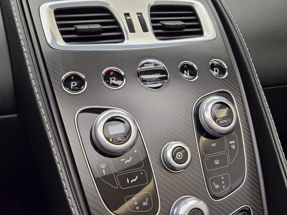2015 Aston Martin Vanquish