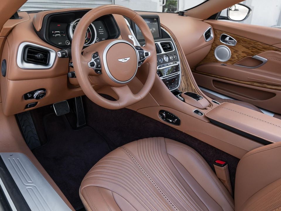 2019 Aston Martin DB11