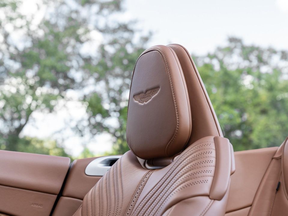 2019 Aston Martin DB11