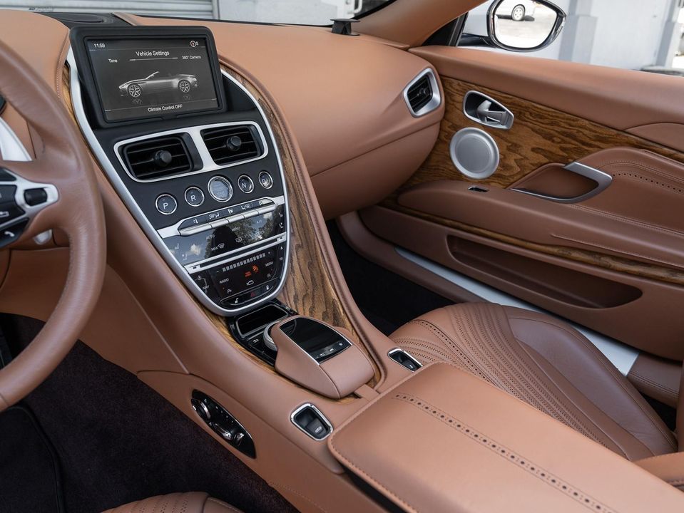 2019 Aston Martin DB11