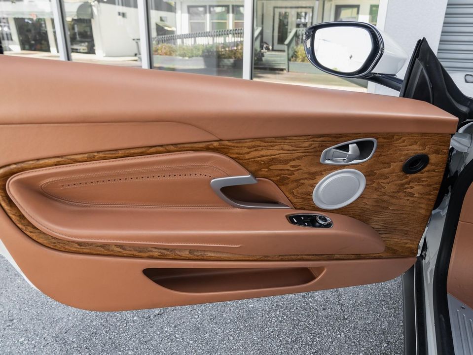 2019 Aston Martin DB11