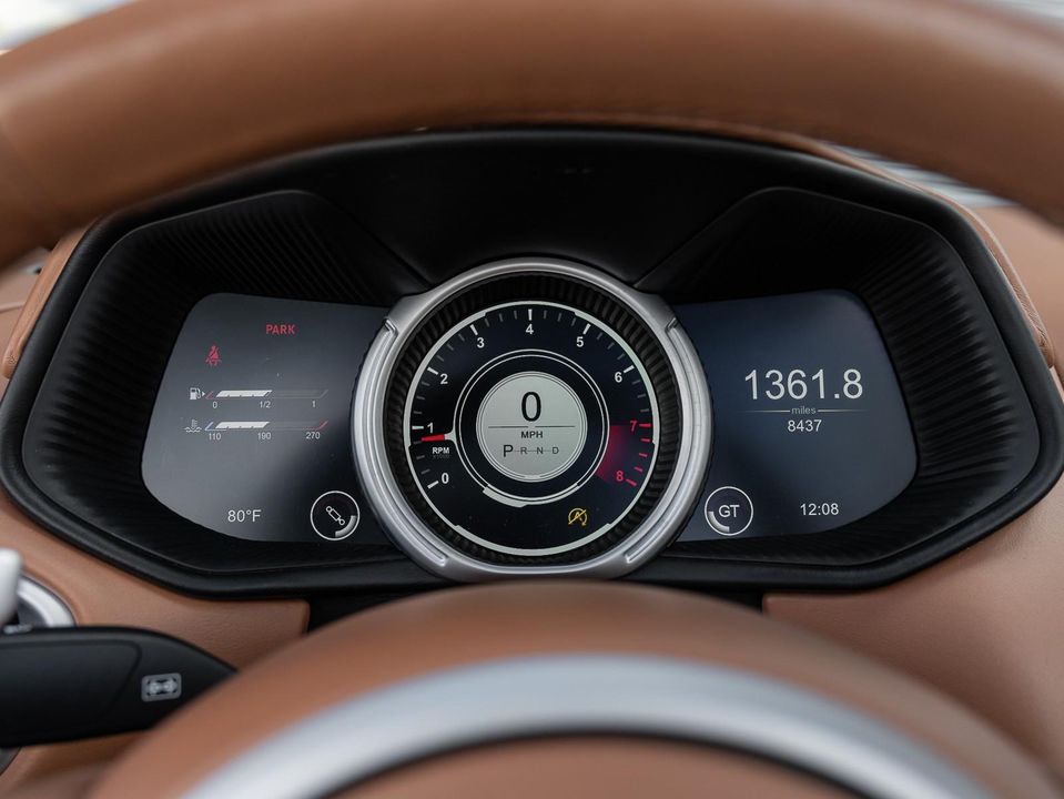 2019 Aston Martin DB11