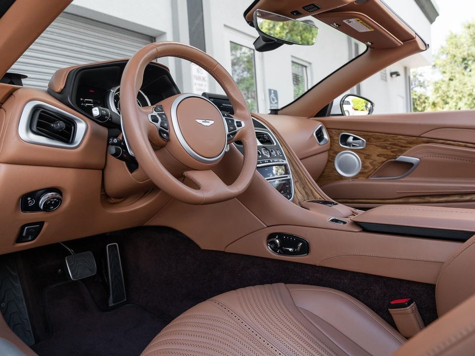 2019 Aston Martin DB11