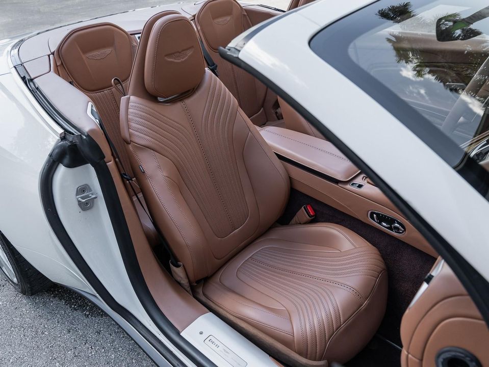 2019 Aston Martin DB11