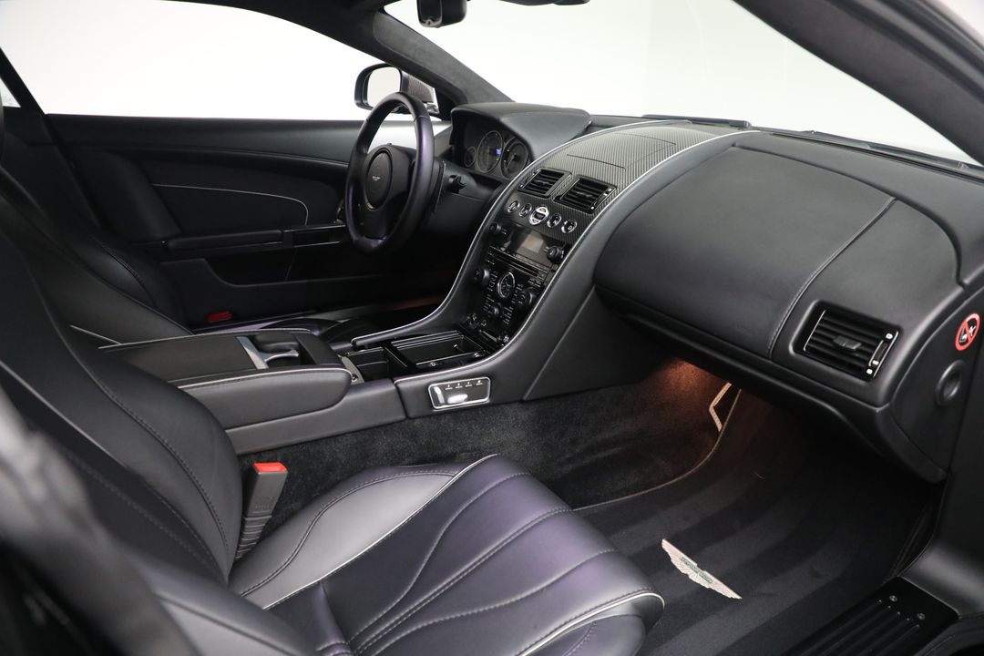 2015 Aston Martin DB9