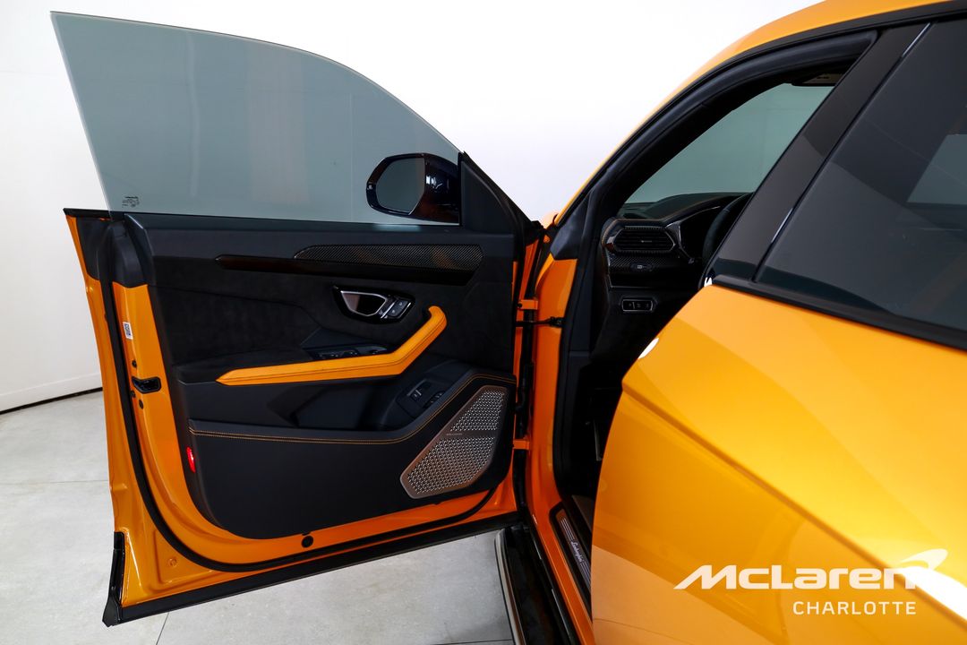 2022 Lamborghini Urus