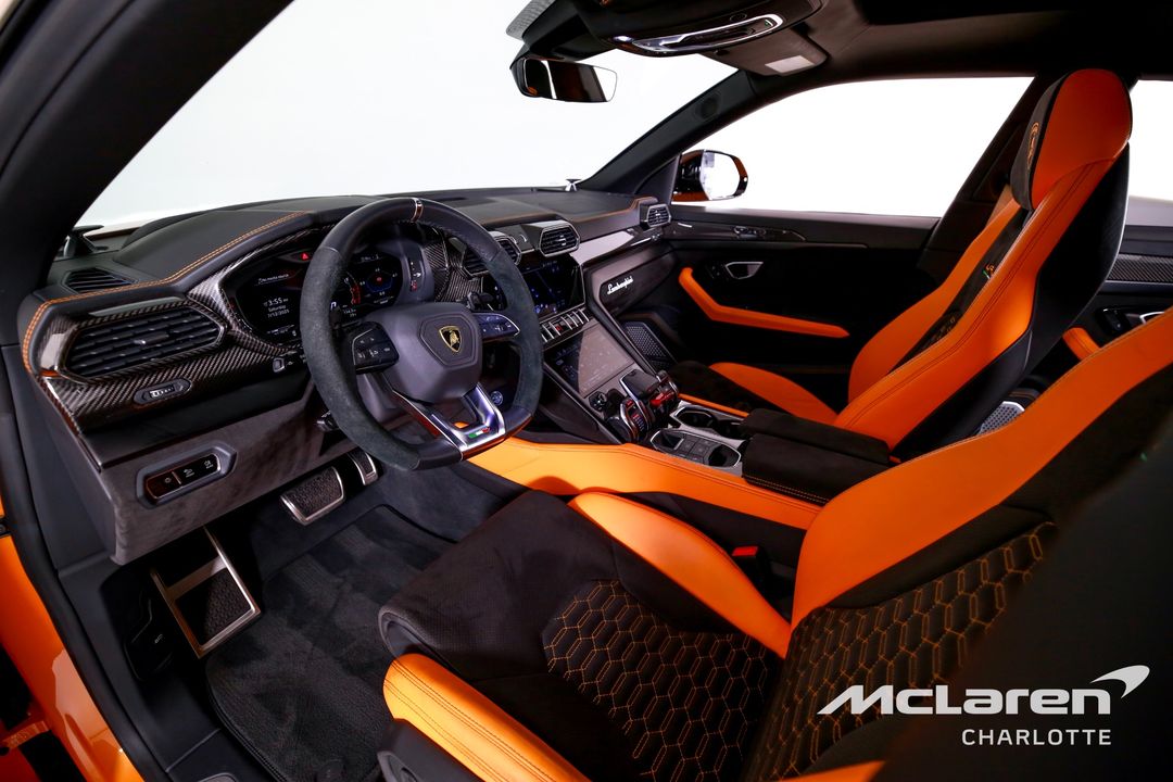 2022 Lamborghini Urus