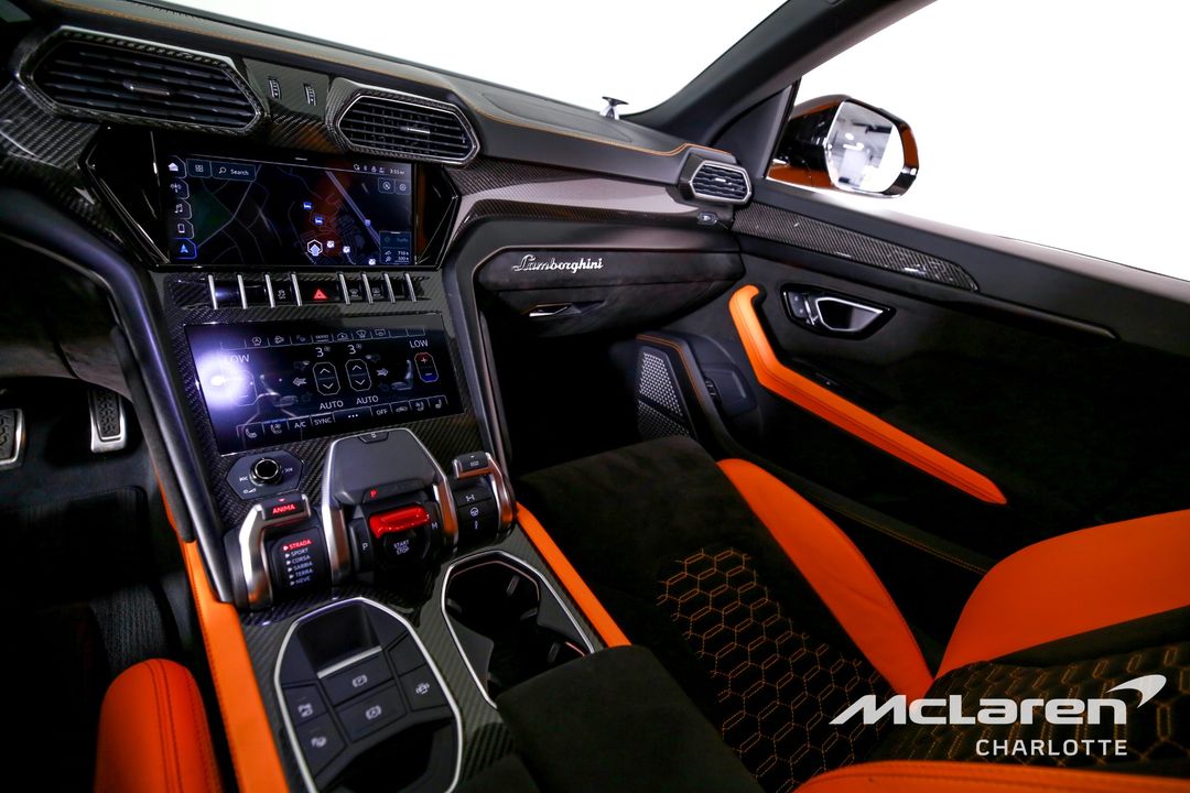 2022 Lamborghini Urus