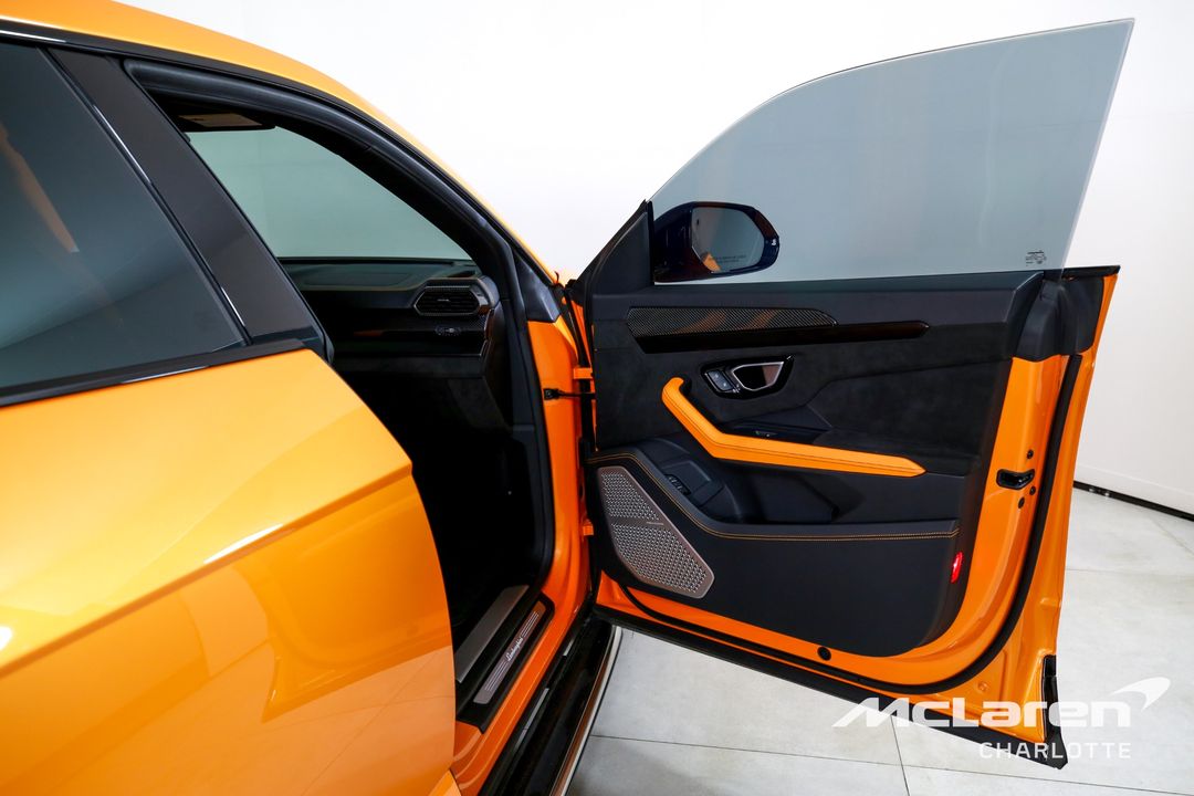 2022 Lamborghini Urus