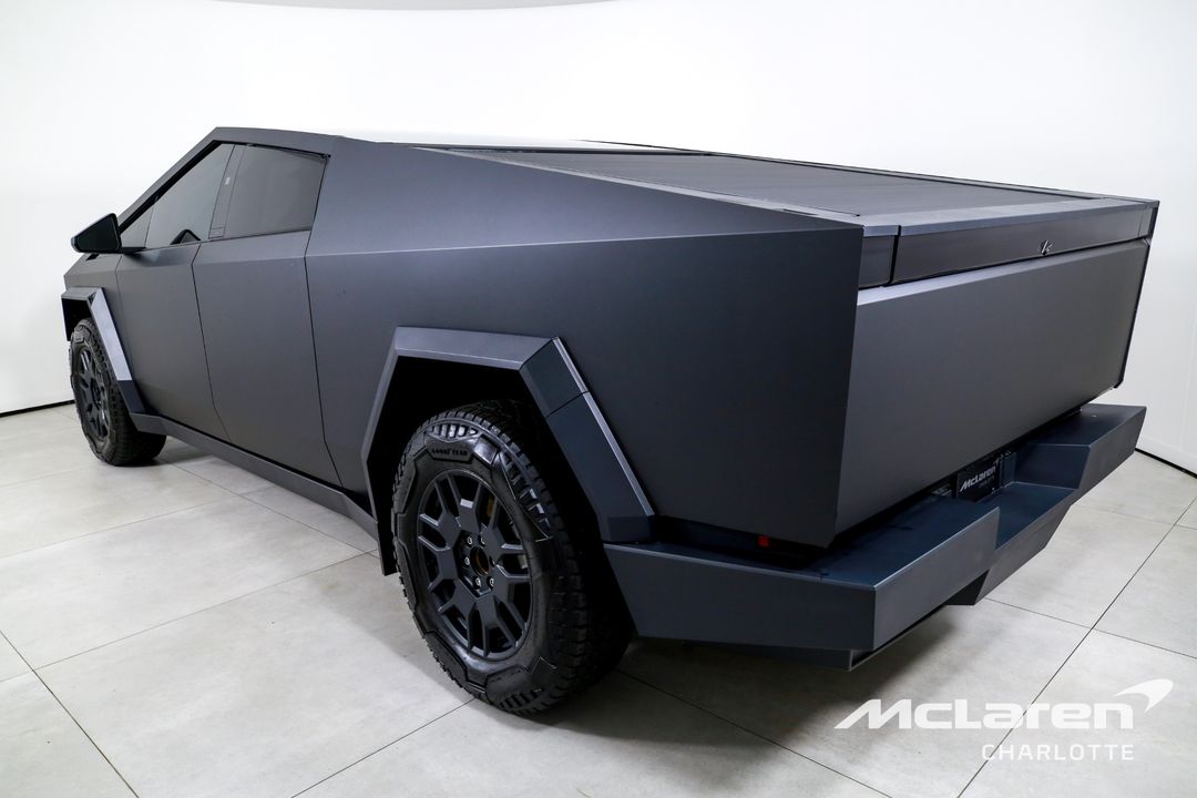 2024 Tesla Cybertruck