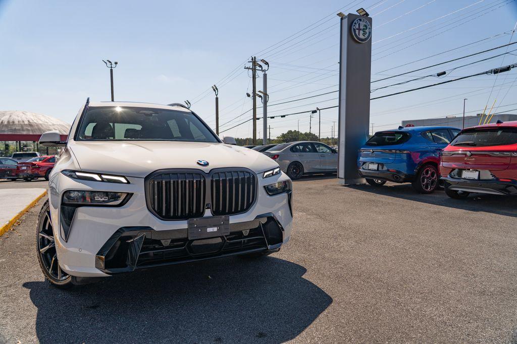 2024 BMW X7