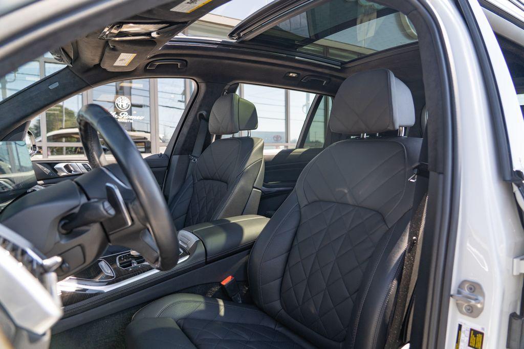 2024 BMW X7