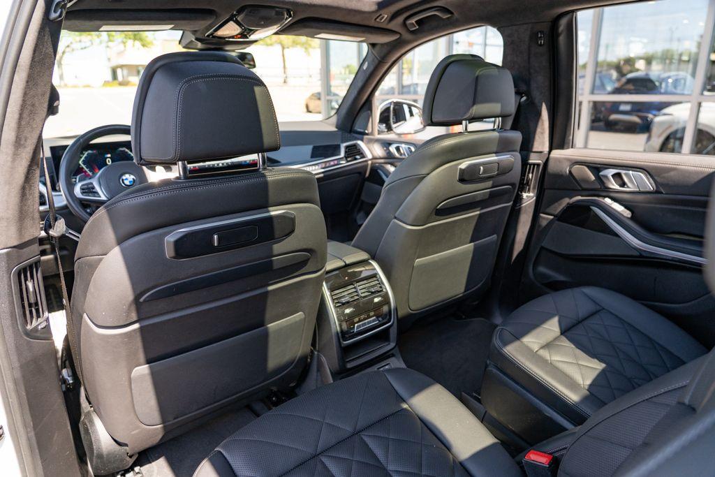 2024 BMW X7
