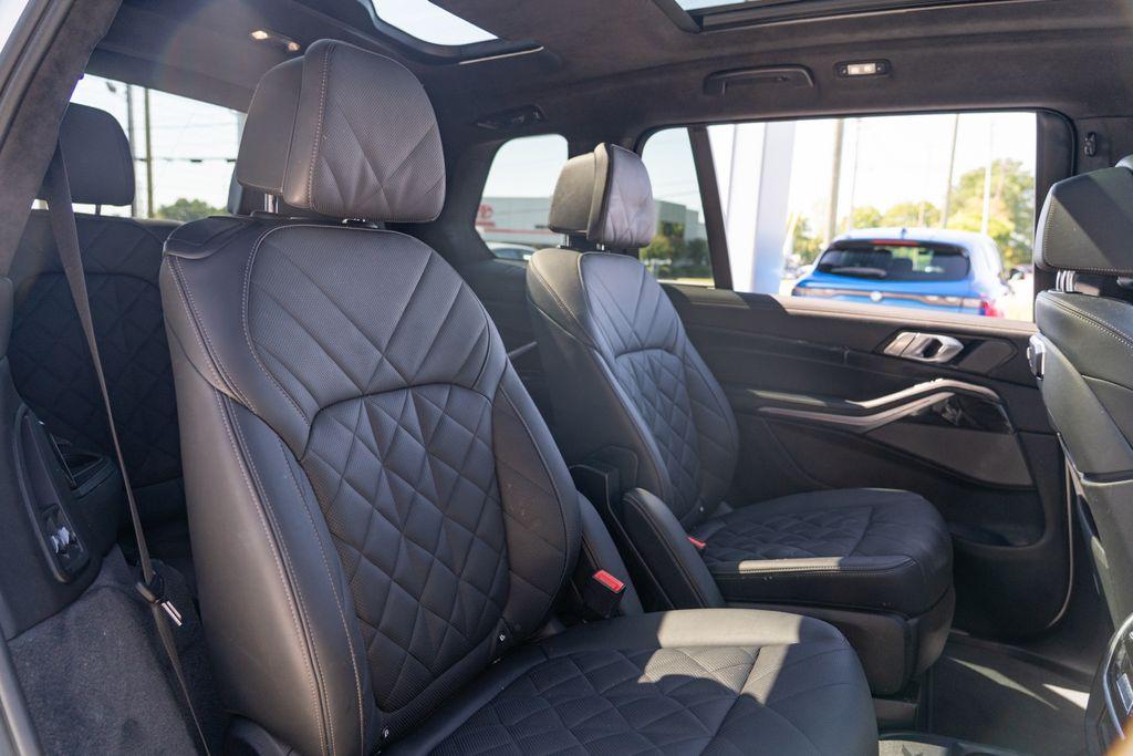 2024 BMW X7