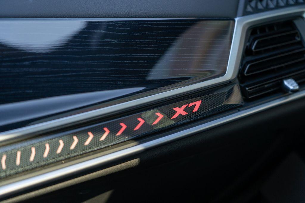 2024 BMW X7