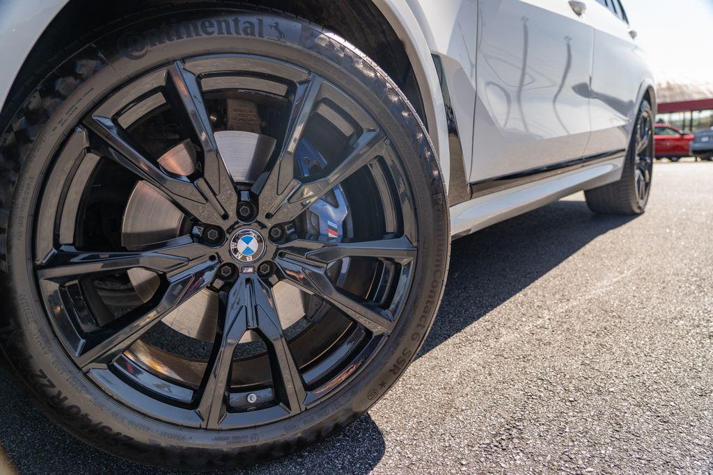 2024 BMW X7