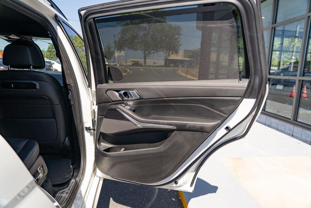 2024 BMW X7