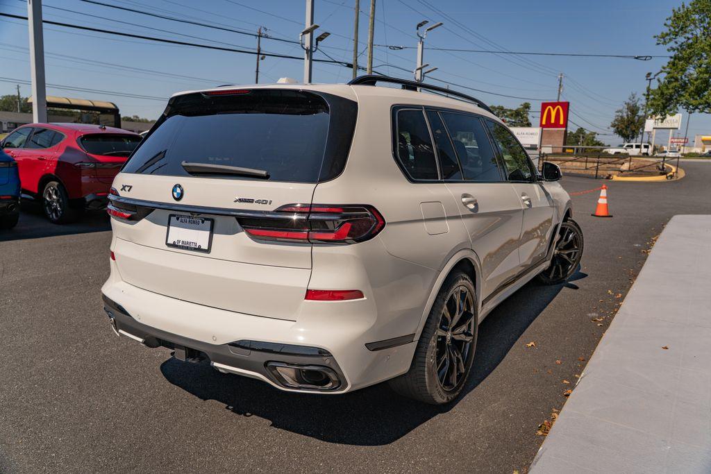 2024 BMW X7