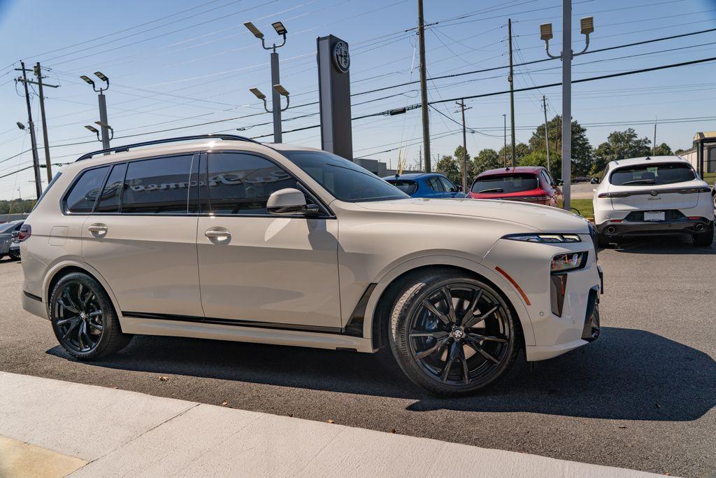 2024 BMW X7