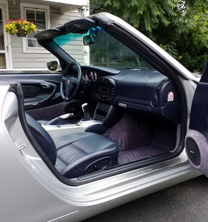 2002 PORSCHE CARRERA