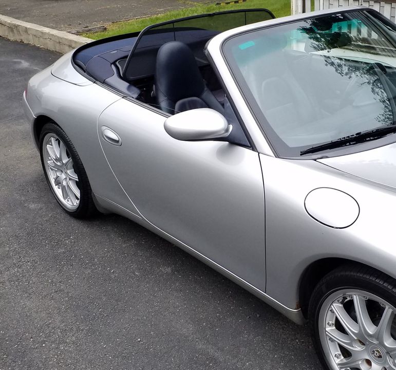 2002 PORSCHE CARRERA
