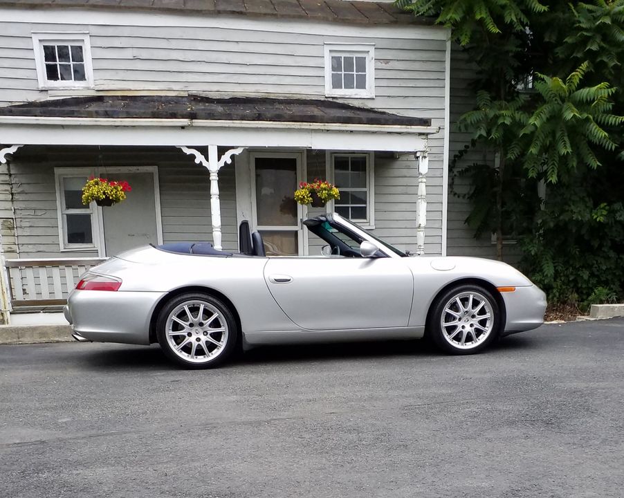 2002 PORSCHE CARRERA