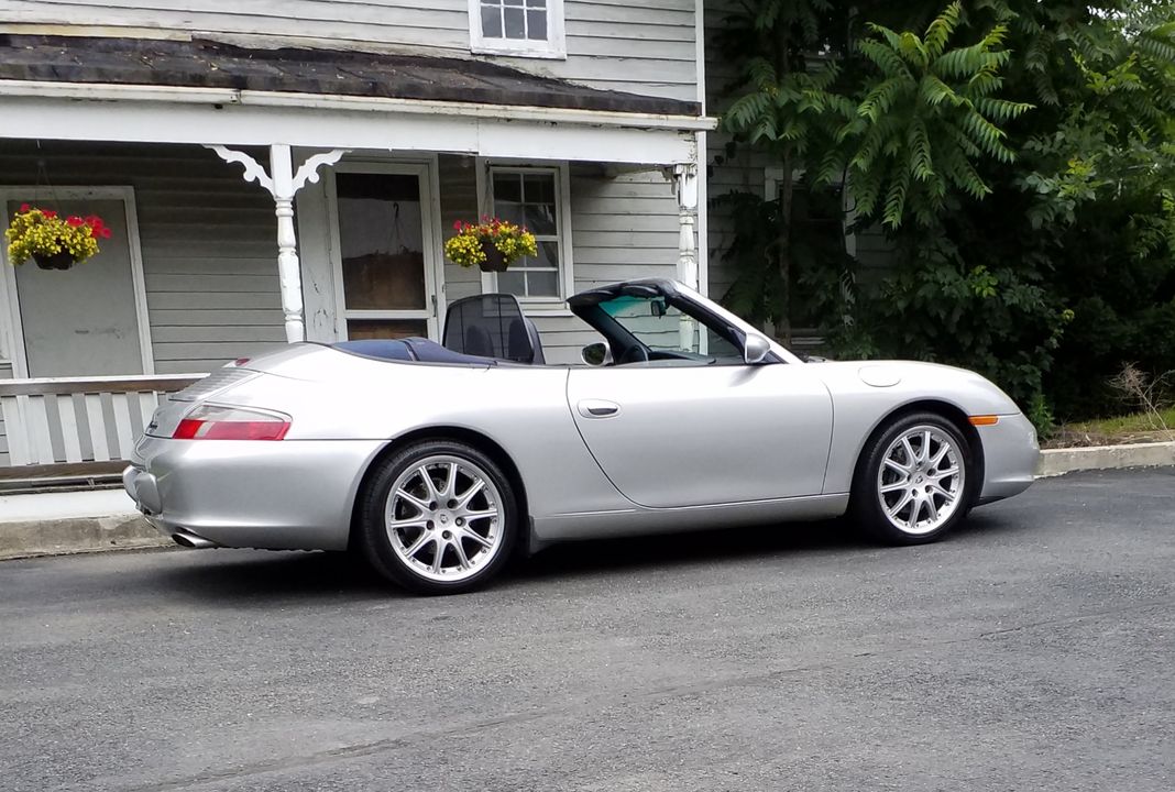2002 PORSCHE CARRERA