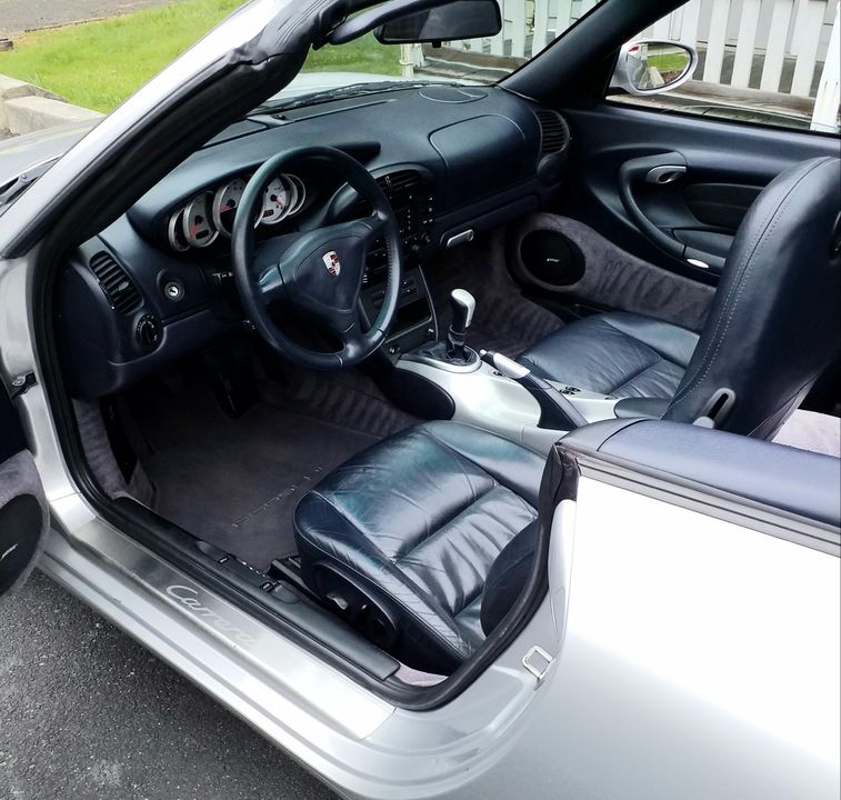 2002 PORSCHE CARRERA