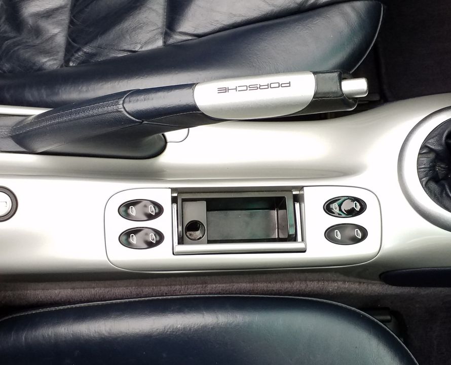 2002 PORSCHE CARRERA