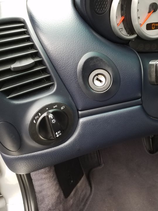 2002 PORSCHE CARRERA